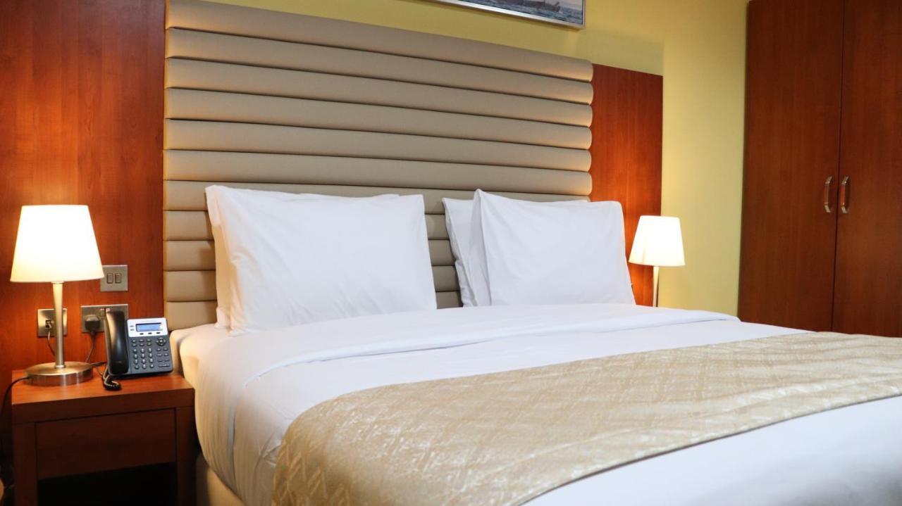 Al Riyadh Hotel Apartments Abu Dhabi Exterior foto