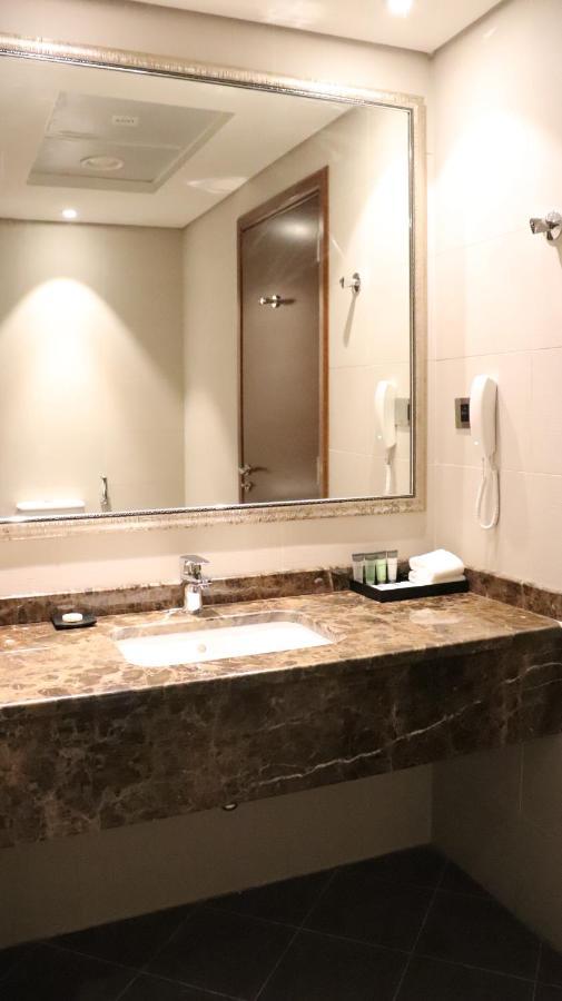 Al Riyadh Hotel Apartments Abu Dhabi Exterior foto