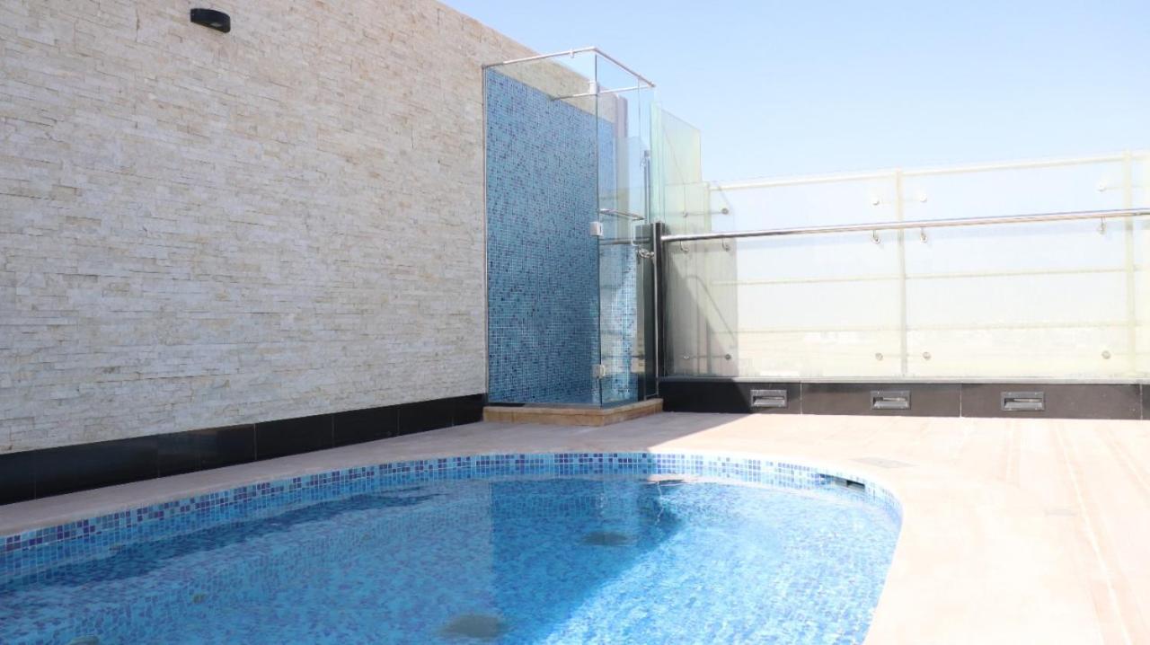 Al Riyadh Hotel Apartments Abu Dhabi Exterior foto